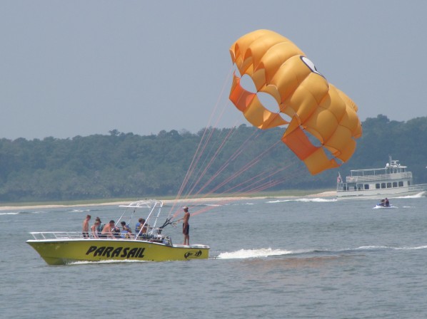2010-08-01 - Parasail